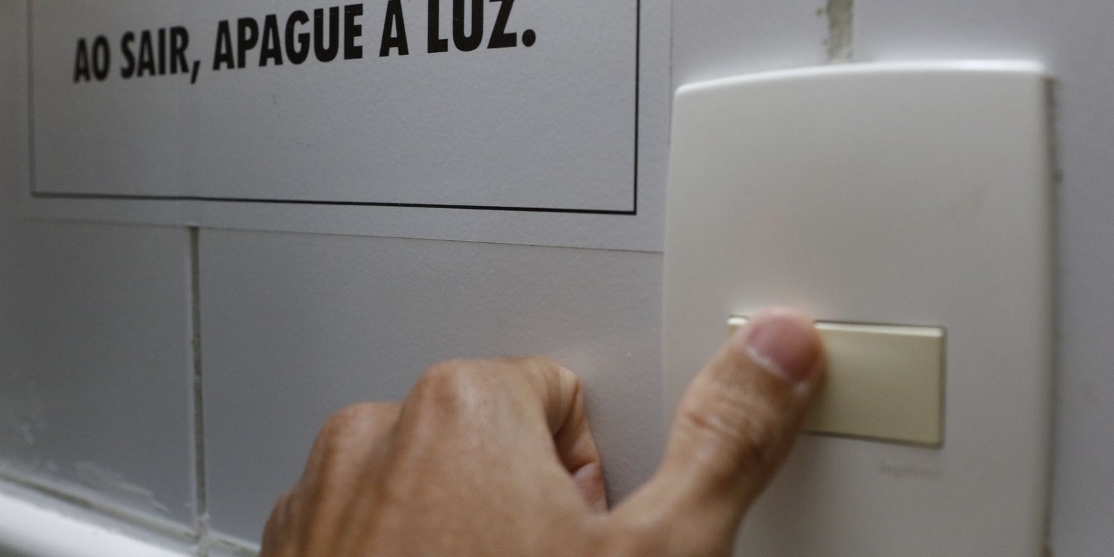 conta-de-luz-tera bandeira-tarifaria-vermelha-patamar-2-em-agosto