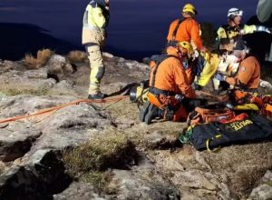 bombeiros-preparam-resgate-de-crianca-que-caiu-em-canion-no-rs