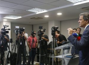 tesouro-dos-eua-procura-haddad-para-agendar-reuniao-sobre-tarifaco